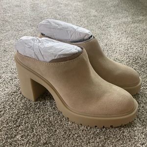 Dolce Vita Suede Dune Carry Lug. Size 8. Brand new.